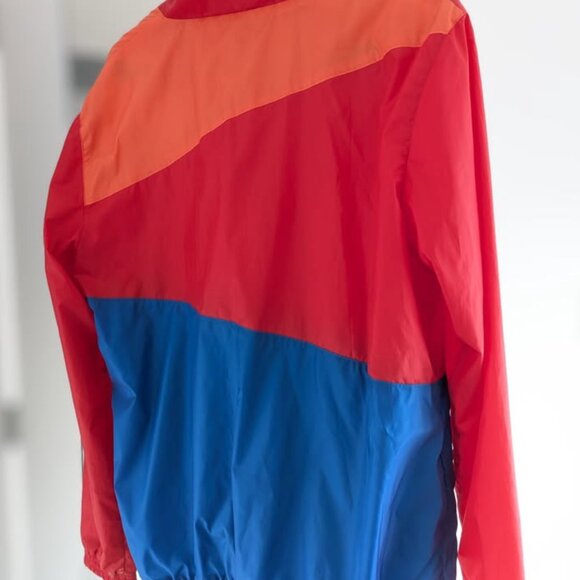 Cotopaxi Teca Windbreaker Size M - Picture 4 of 4
